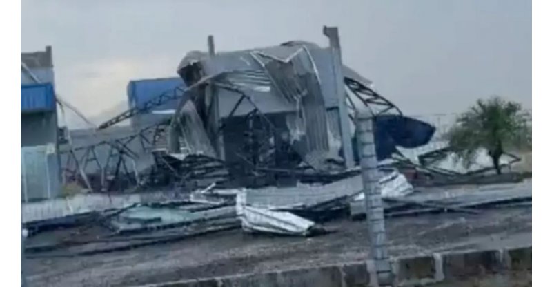  Braço do Norte / Sede de empresa fica destruída após tempestade intensa na região