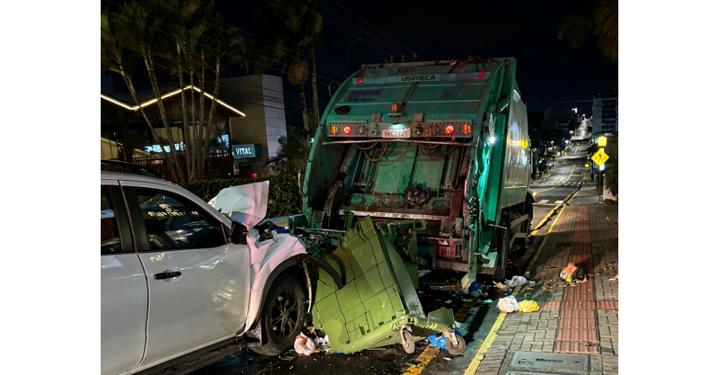   Içara / Trabalhador da coleta de lixo morre após ser atropelado por caminhonete na cidade
