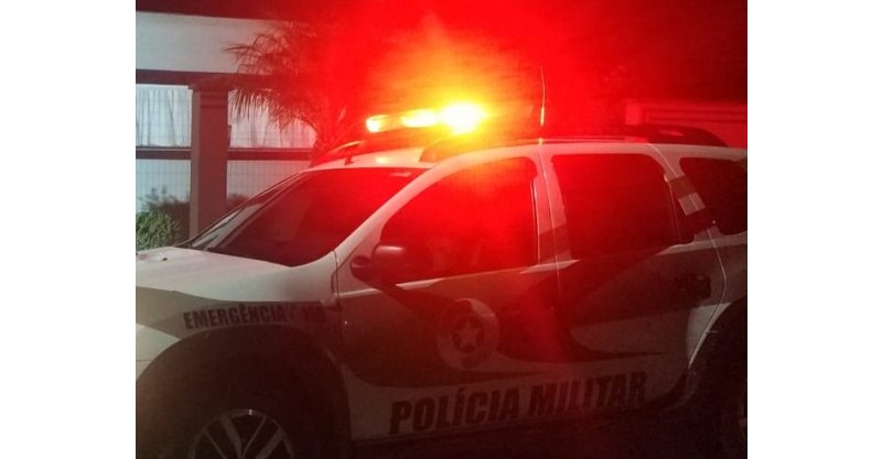  Imbituba / Motorista desobedece ordem/parada da PM/centro da cidade foge em alta velocidade/coloca vidas/risco/abandona carro/meio/rua