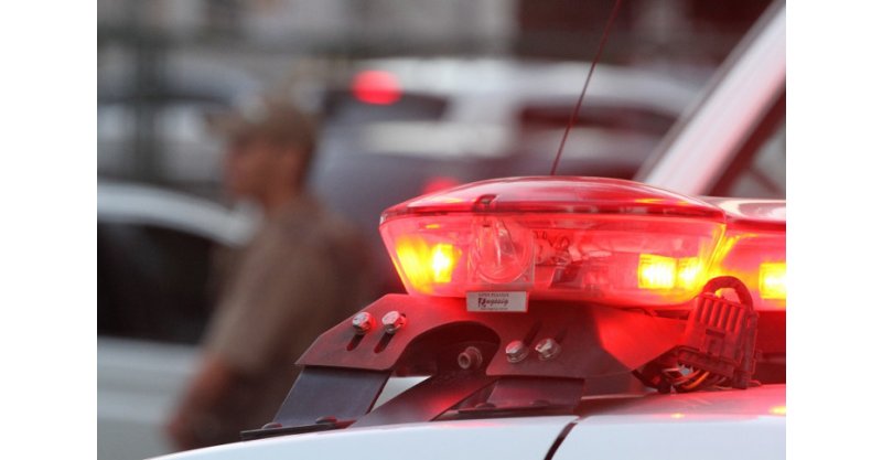  Imbituba, polícia faz cerco em residência e captura foragido por tentativa de homicídio; homem ainda tentou fugir