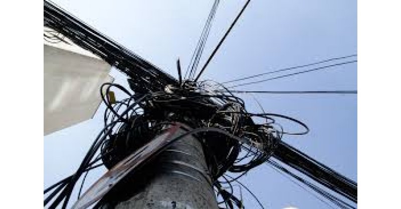  Imbituba / Polícia Militar registra furto de cabos de energia na BR-101 no município