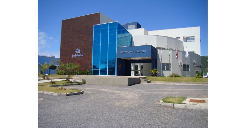  Imbituba/OPERAÇÃO HOLERITE/Justiça concede habeas corpus/servidor público preso suspeito/desviar verbas/horas extras/Prefeitura da cidade