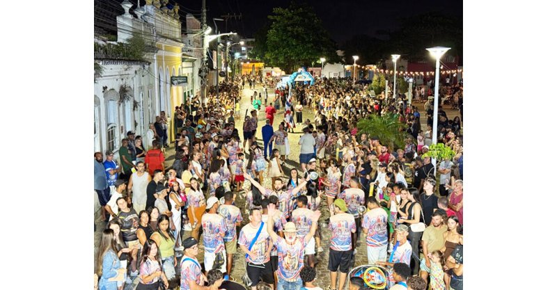  Laguna /  Desfiles de Carnaval retornam após 13 anos na cidade