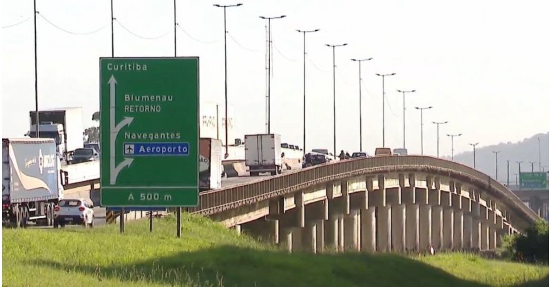  MAIS UMA / Ponte ‘sofrível’ trava BR-101 com novo bloqueio total nesta semana para recuperação de ponte em SC