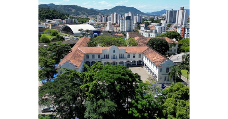  Tubarão / InoversaSul traz ensino executivo internacional