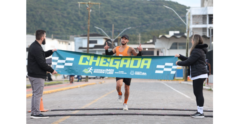 1ª Corrida Cidade de Imbituba reúne centenas de atletas para celebrar aniversário do município