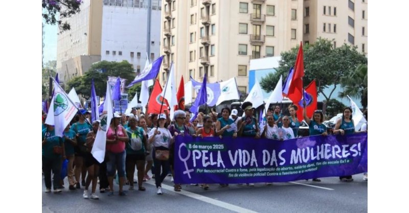 Atos pelo Dia da Mulher reúnem manifestações em 18 capitais contra a violência às mulheres