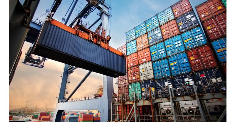 Balança comercial tem saldo positivo de US$ 6,1 bi em agosto