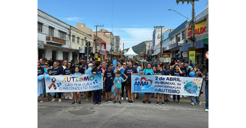 Caminhada/Imbituba marca Dia/Autismo com apelo por inclusão/informação e apoio às famílias/confira relato exclusivo/uma pessoa autista