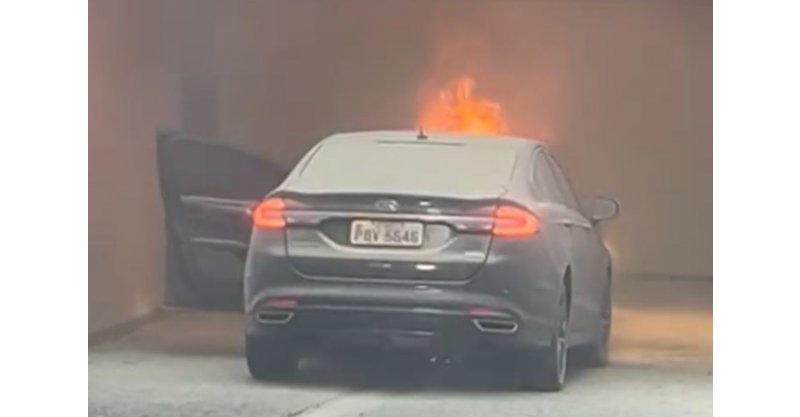 Carro de ministra pega fogo e prédio do STJ é evacuado em Brasília