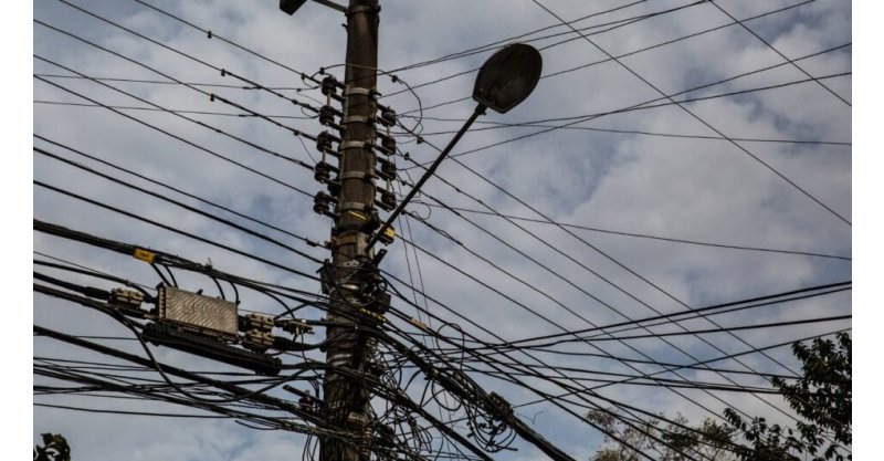 Celesc perde fortuna em SC com “gatos” de energia elétrica
