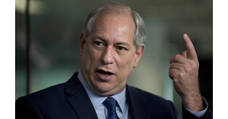 Ciro Gomes acusa petistas de aliciamento de mulheres para “serviço sexual”