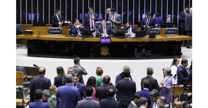 Câmara reage e recorre contra suspensão de ação penal contra Ramagem