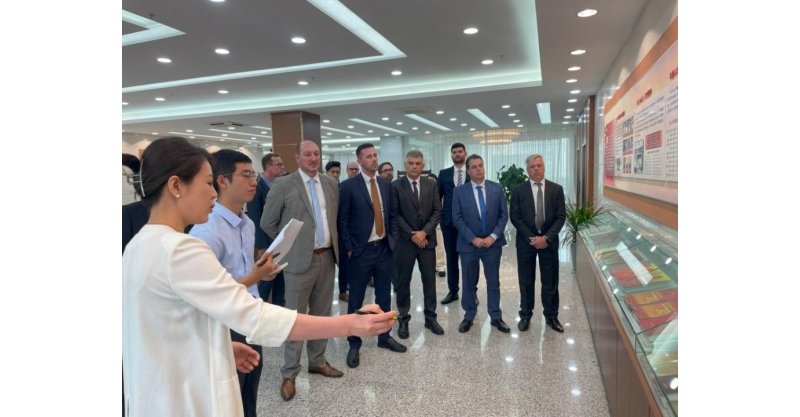 Comitiva catarinense reforça laços com parlamento de Shanxi, na China