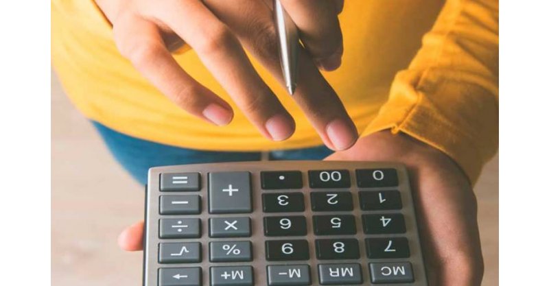 Comércio de SC deve crescer acima da média nacional em 2025, prevê Fecomércio