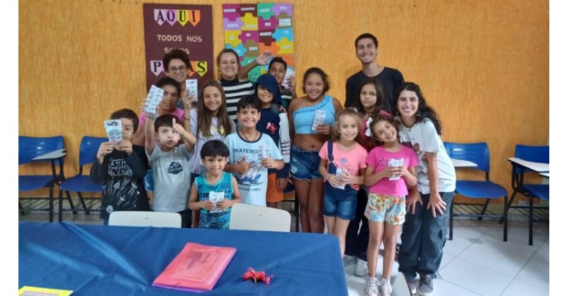 CRAS Sul encerra com sucesso projeto “Bordando nas ruas: Vozes em fio de papel” 