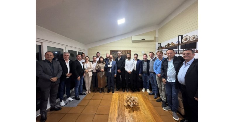 Darci leva nove prefeitos do PSD e três do PP para jantar com Jorginho