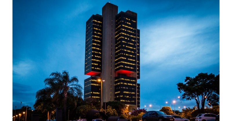 Dívida externa do Brasil atinge US$ 407,1 bilhões, bate maior nível em 40 anos e país perde posição mantida há 19 anos