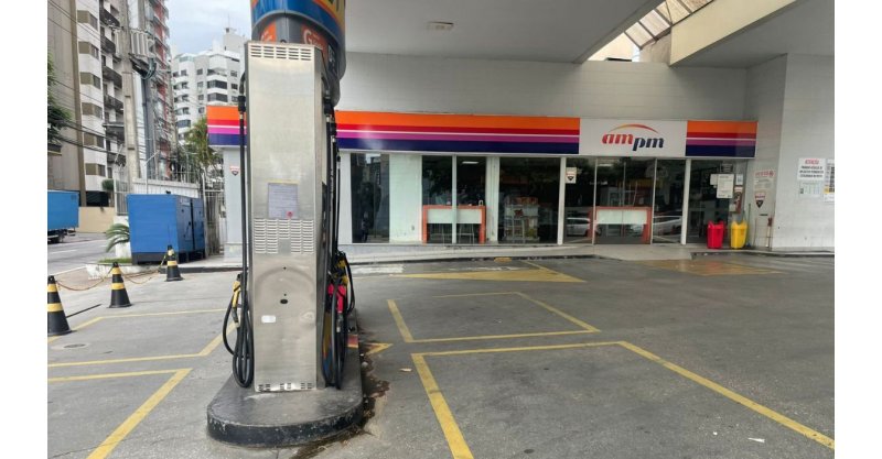 Entenda por que tradicional posto de gasolina está fechado em famosa avenida de Florianópolis