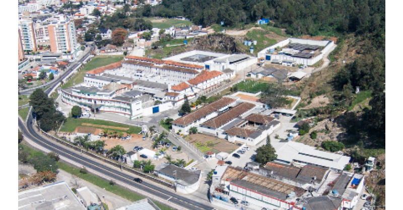 Estado tem orçamento para novas unidades prisionais, mas obras estão suspensas