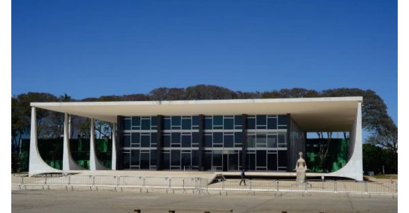 Extremista é preso após tentativa de invasão no STF