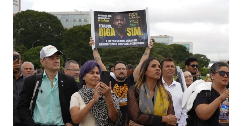 Fisioterapeutas e terapeutas ocupacionais pressionam Senado por piso em audiência pública