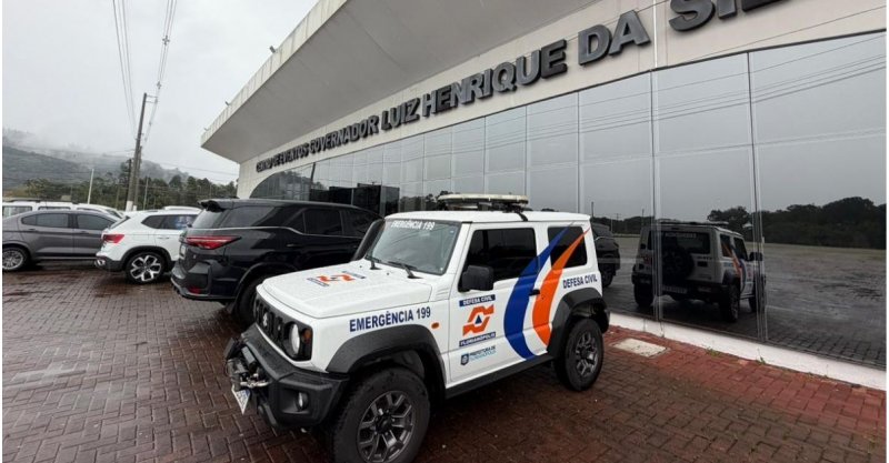 Florianópolis abre cadastro para famílias que precisam de telhas após granizo