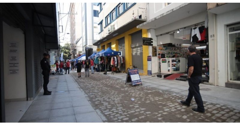 Florianópolis: entidades se unem contra instalação de unidade para população em situação de rua no Centro Histórico