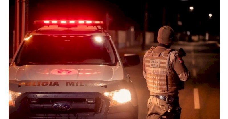 Garopaba / Homem é preso por receptação após vítima localizar celular furtado na cidade