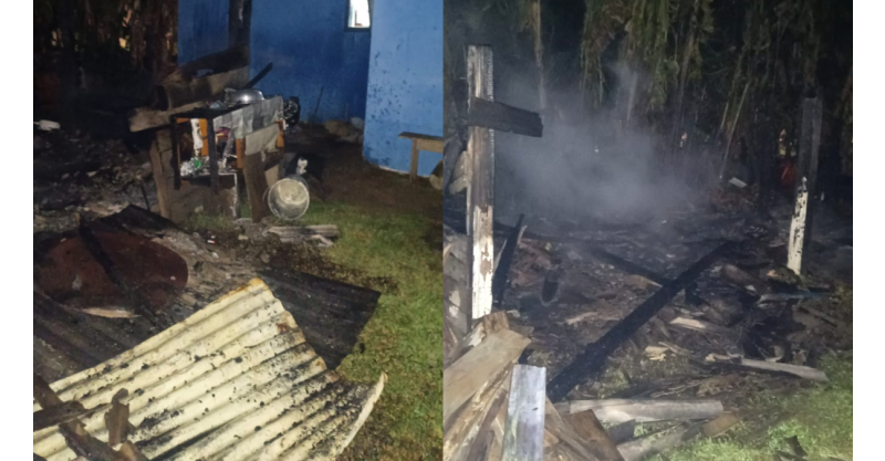 Garopaba /  Incêndio consome galpão nos fundos de casa e assusta moradores  na cidade