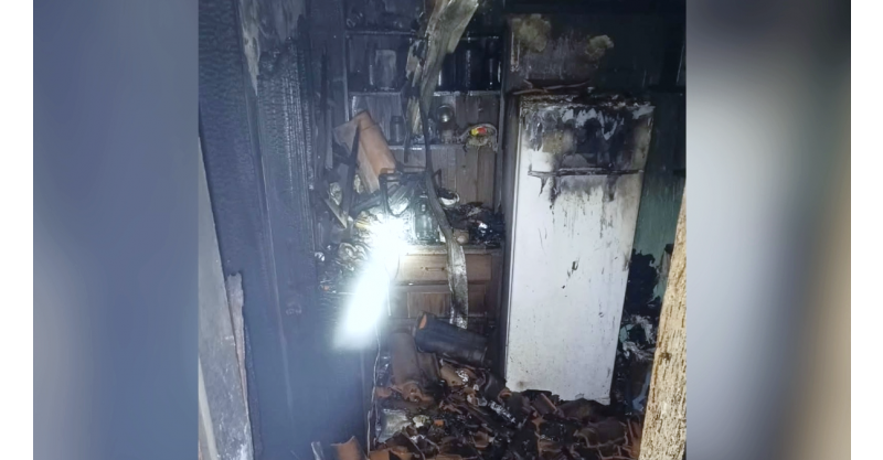 Garopaba / Incêndio destrói parte de casa durante a madrugada de domingo
