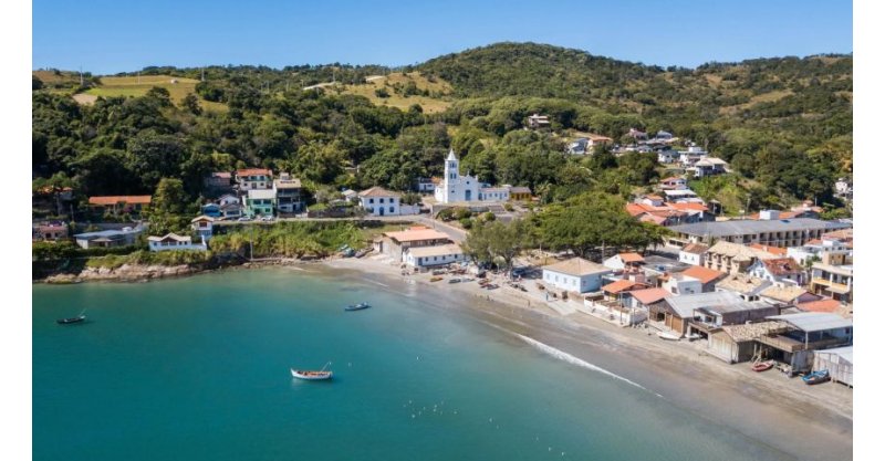 Garopaba / Mulher denuncia homem por fotografá-la sem consentimento em praia