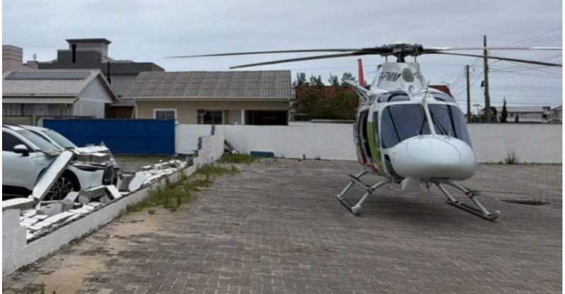 Helicóptero derruba muro de UPA durante operação para transferir paciente na Grande Florianópolis