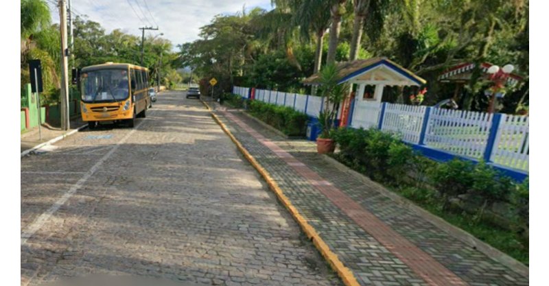 Imbituba / Alunos são levados à delegacia após 34 comprimidos de ecstasy serem encontrados em mochila dentro de escola 
