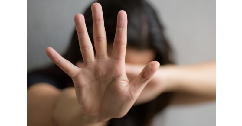 Imbituba / Ele me agride há muito tempo / após violentar esposa, homem se altera durante discussão e chuta viatura, e é preso.
