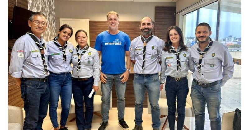 IMBITUBA / Gabinete de Portas Abertas recebe Grupo de Escoteiros Evolucionários