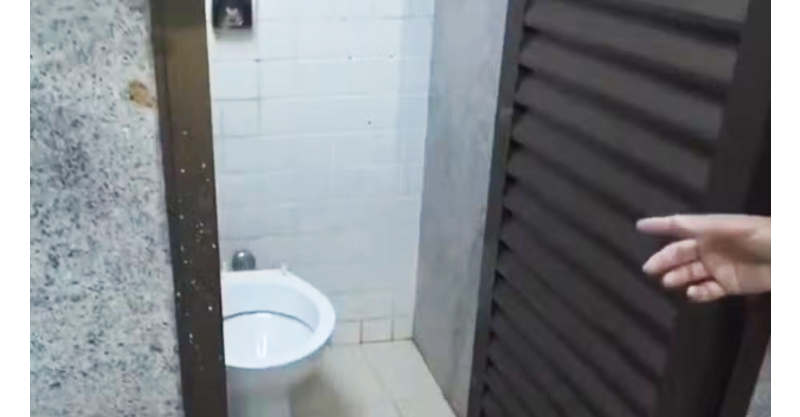 Imbituba / Homem é preso após subir em vaso para espiar mulheres em banheiro e ameaçar funcionários com faca 
