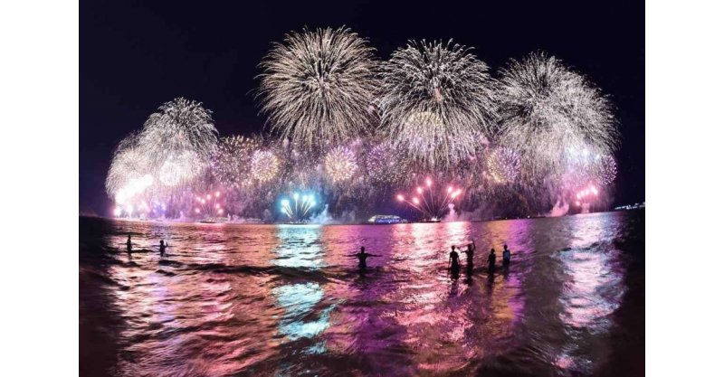 Imbituba prepara uma virada de ano inesquecível com shows pirotécnicos e eventos especiais