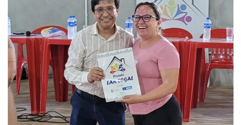 Imbituba / Programa Lar Legal entrega mais 113 títulos a moradores do município