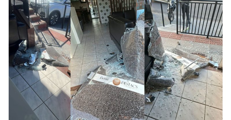 Imbituba / Salão de beleza é arrombado e tem dinheiro e celular furtados na cidade