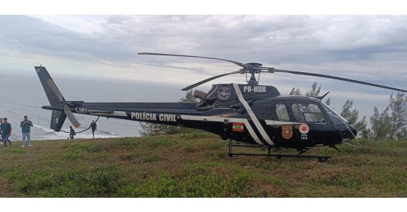 LAGUNA / Homem é resgatado de helicóptero após queda de parapente