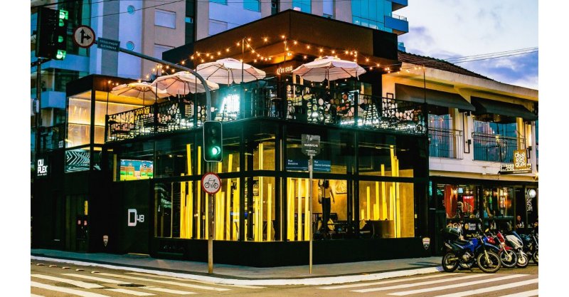 Luxuoso bar no Centro de Florianópolis é investigado por ‘exigir’ biometria dos clientes