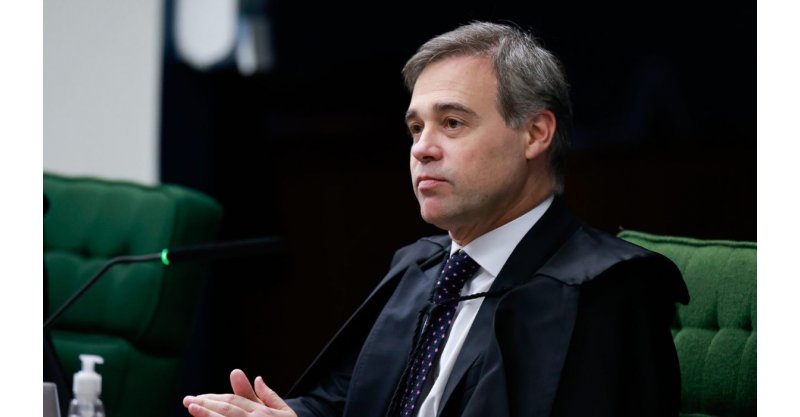 Mendonça é sorteado relator de ação de Lula para abrir sigilos de familiares e cobrar medida igual de Flávio