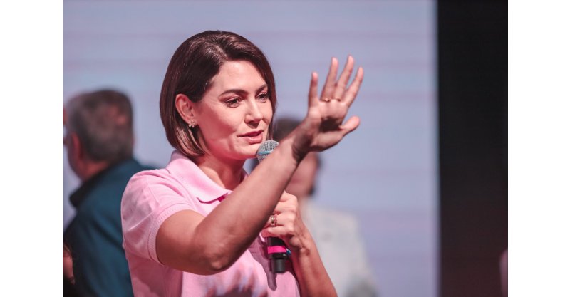 Michelle Bolsonaro sofre com problemas de saúde e se afasta do PL: ‘tensões e injustiças’