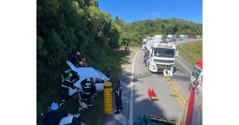 Mulher morre em grave acidente na BR-282 neste domingo (19)