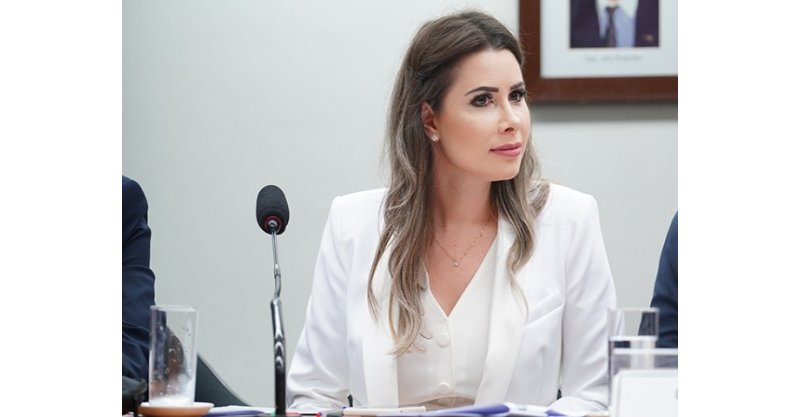 'Não é opinião’: Carol De Toni peita PGR e faz novo pedido para afastar Toffoli do caso Master