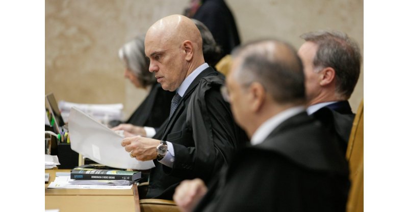‘O Rei Louco’, diz conselheiro de Donald Trump, Jason Miller sobre Alexandre de Moraes