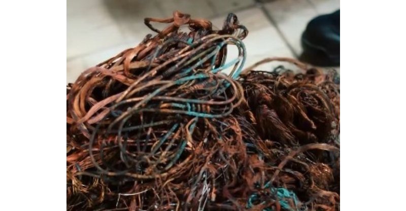 Operação fiscaliza ferros-velhos para combater furtos de fios