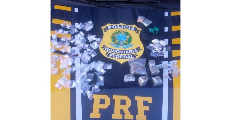 Paulo Lopes / Agentes da PRF apreendem drogas e prendem suspeito de tráfico na BR-101 nos limites da cidade