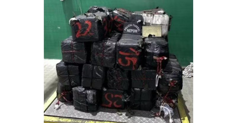 PF apreende 1 tonelada de cocaína após 2 dias de buscas em navio atracado em porto de SC